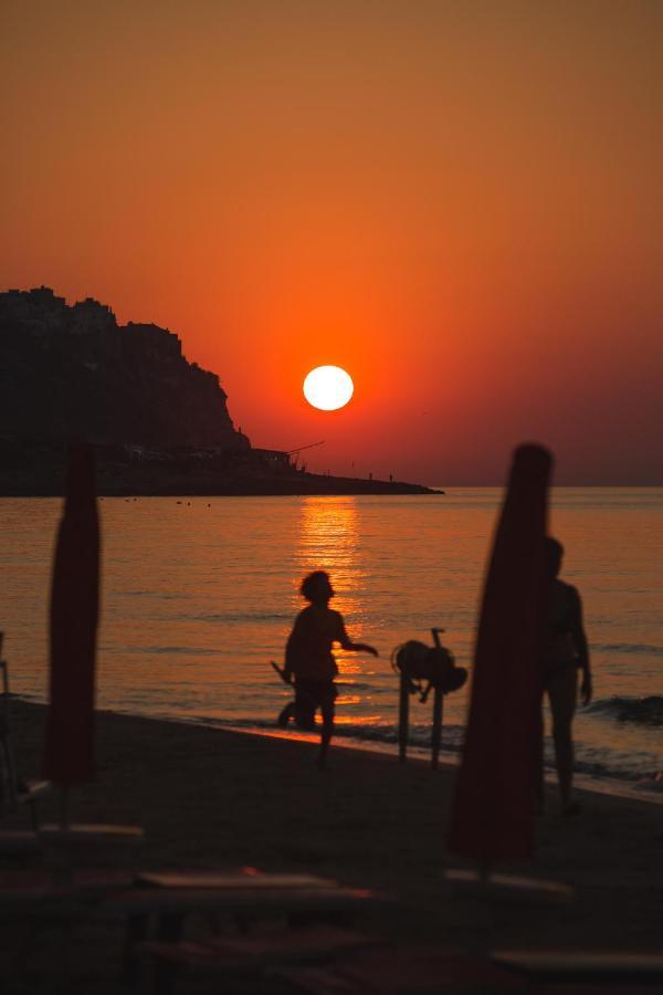 Appartamenti - Spiaggia Zaiana بيسْكيتْشّي المظهر الخارجي الصورة